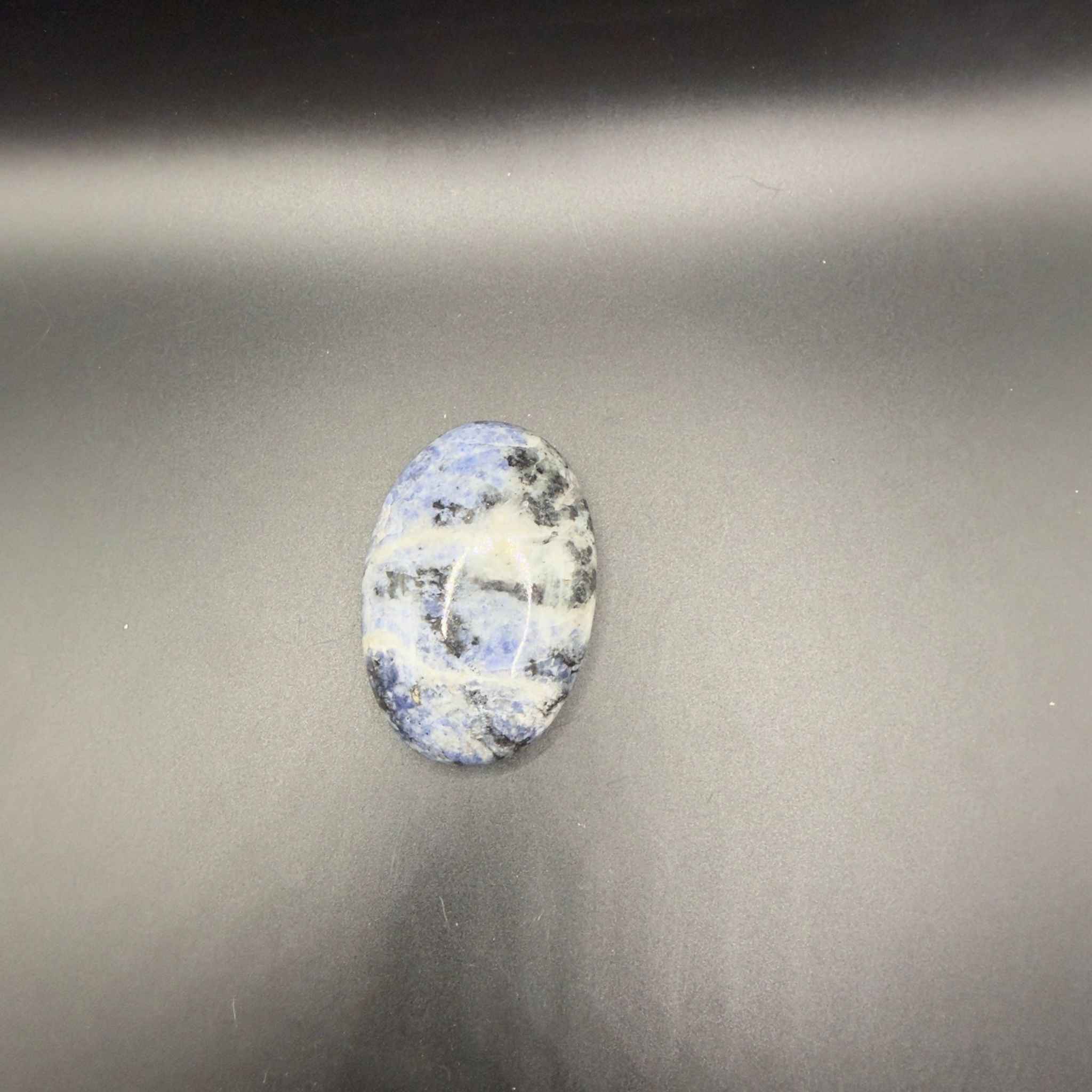 Sodalite Palm Stone (C)| Focus & Mental Clarity | Crystals UK