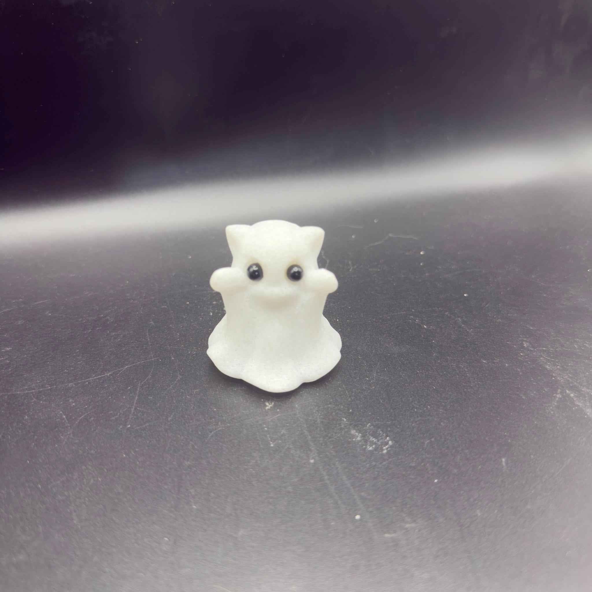 White Jade Cat Ghost | Purity & Fertility | Crystals UK